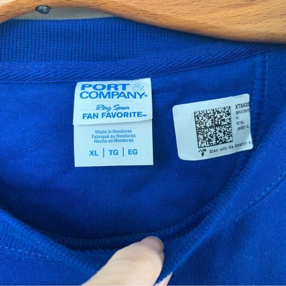 NWT Happy Hanukkah Ya Filthy Schmuck Festive Sweatshirt Funny - Picture 2 of 3